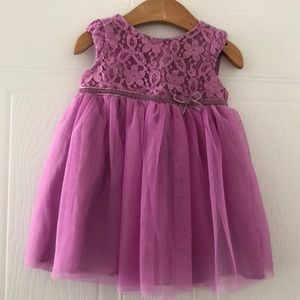 2 for 15 Like new Claire Belle baby girl dress, Size 12 months